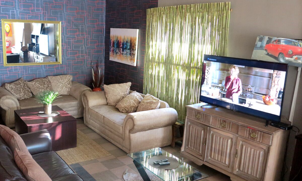 Photo of Livingroom in Greater Johannesburg Metropolitan Area
