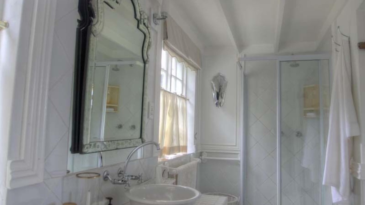 Photo of Bathroom in Eastcliff
