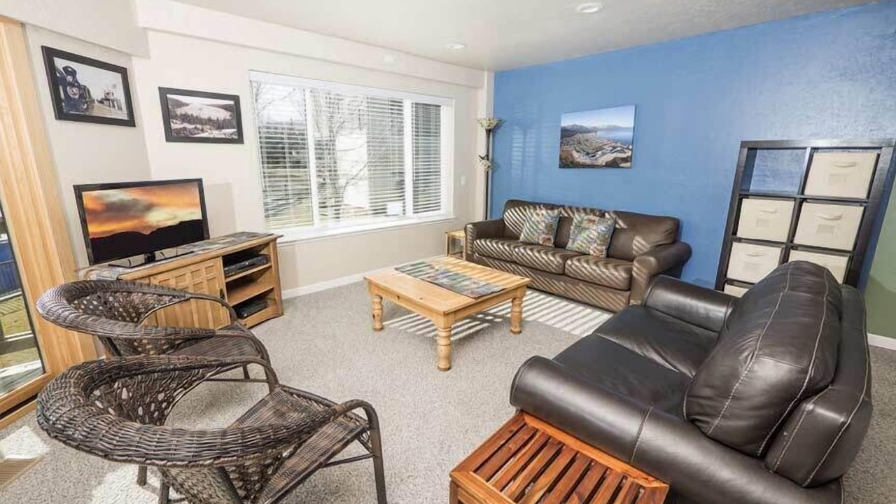 Photo of Livingroom in Tahoe Keys
