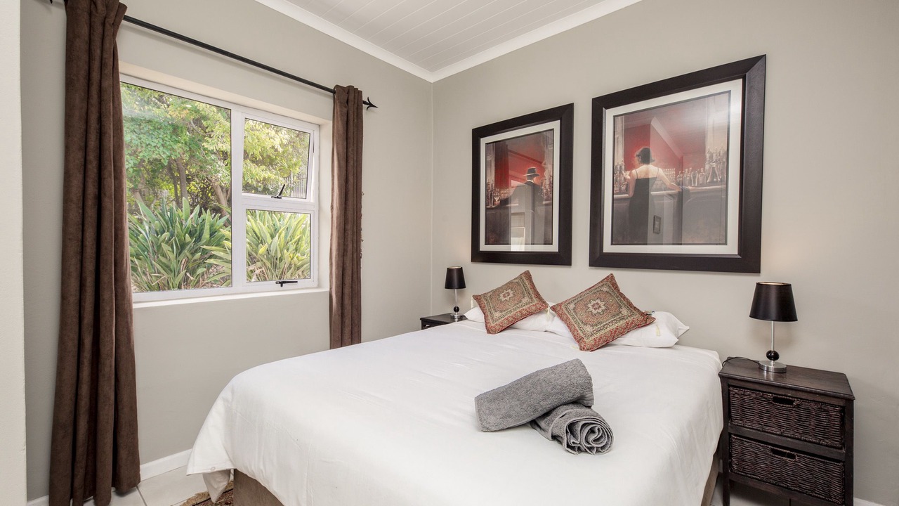 Photo of Bedroom in Elgin