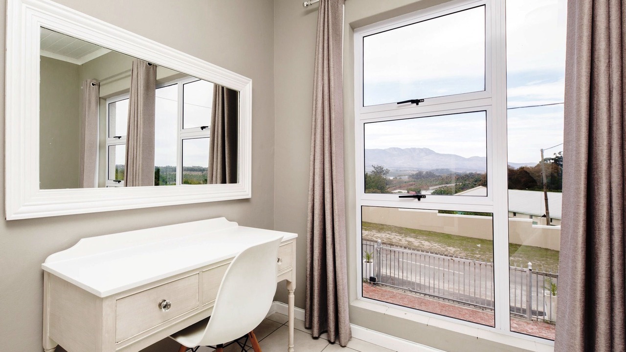 Photo of Bedroom in Elgin
