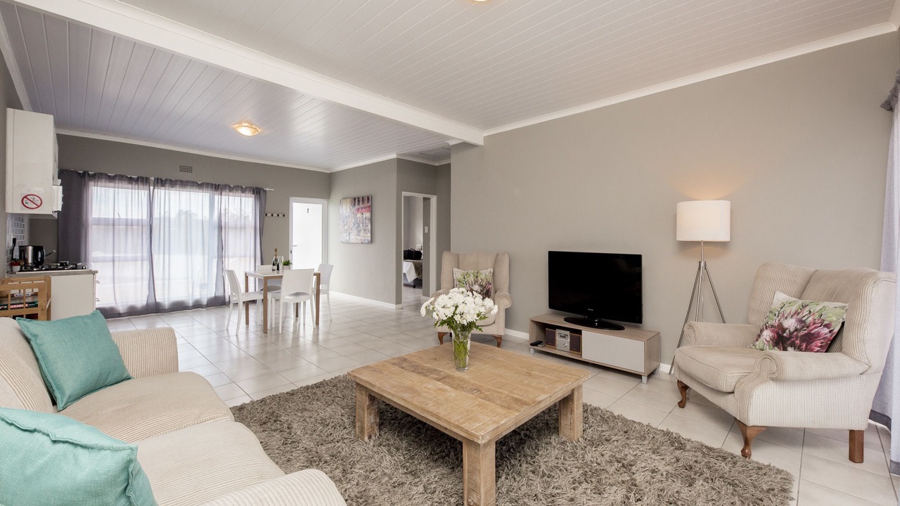 Photo of Livingroom in Elgin