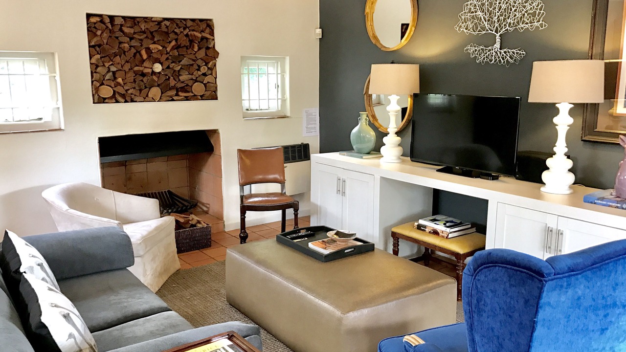 Photo of Livingroom in Greater Johannesburg Metropolitan Area