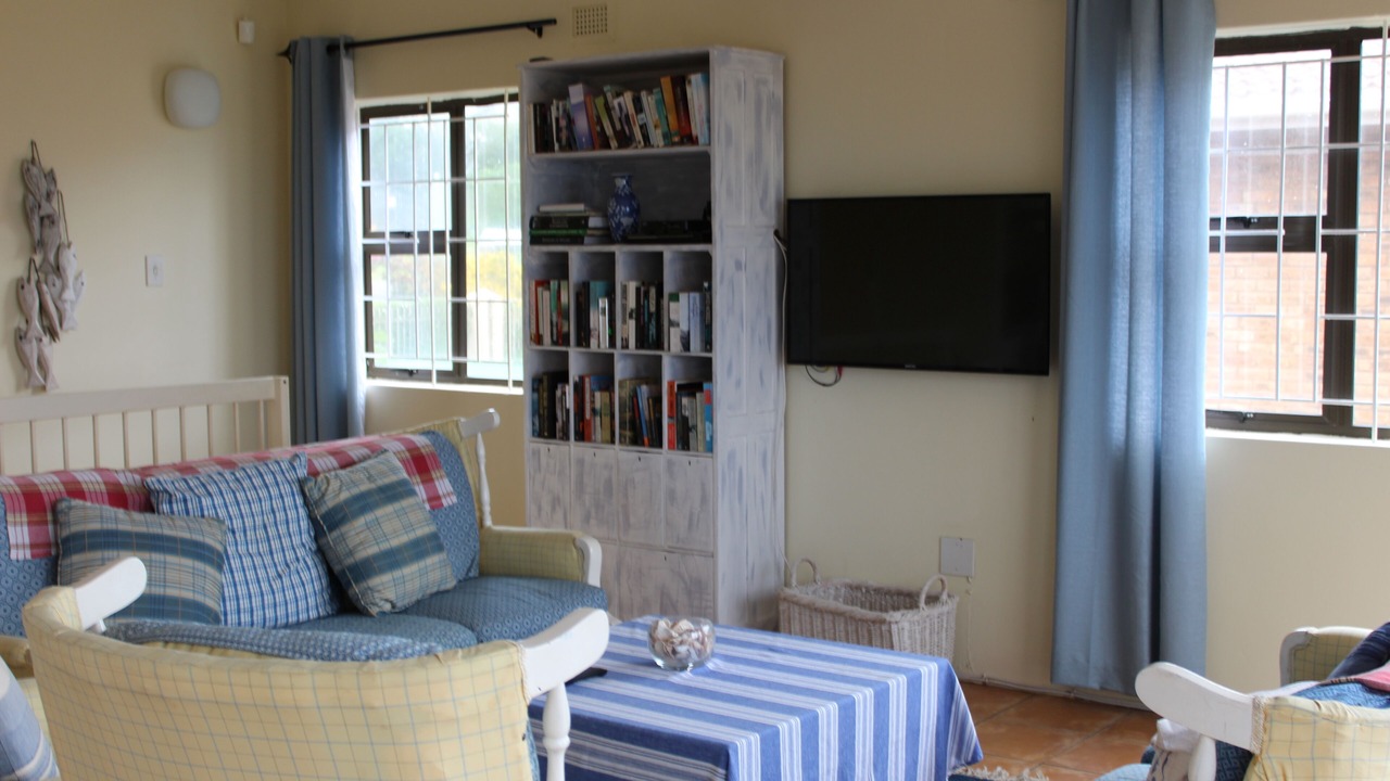 Photo of Livingroom in Umzumbe