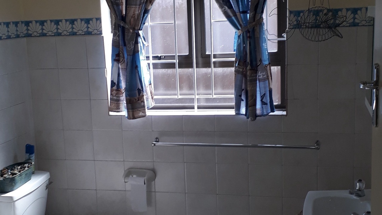 Photo of Bathroom in Umzumbe