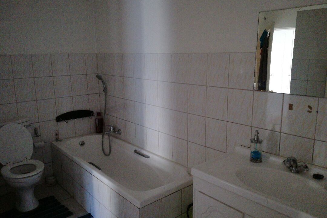 Photo of Bathroom in Greater Johannesburg Metropolitan Area