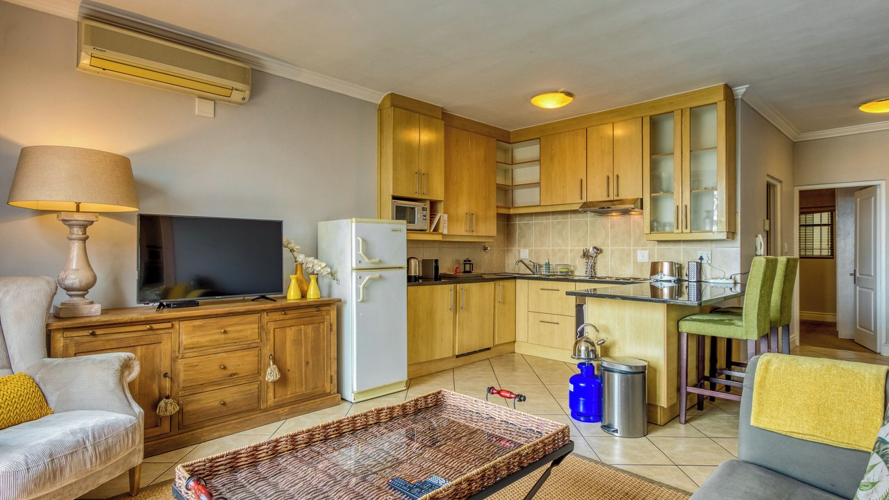 Photo of Livingroom in Stellenbosch Central