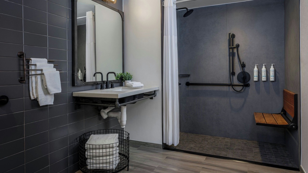 Photo of Bathroom in Fisherman's Wharf