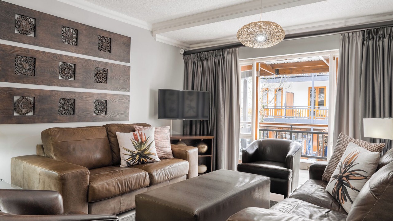 Photo of Livingroom in Stellenbosch Central