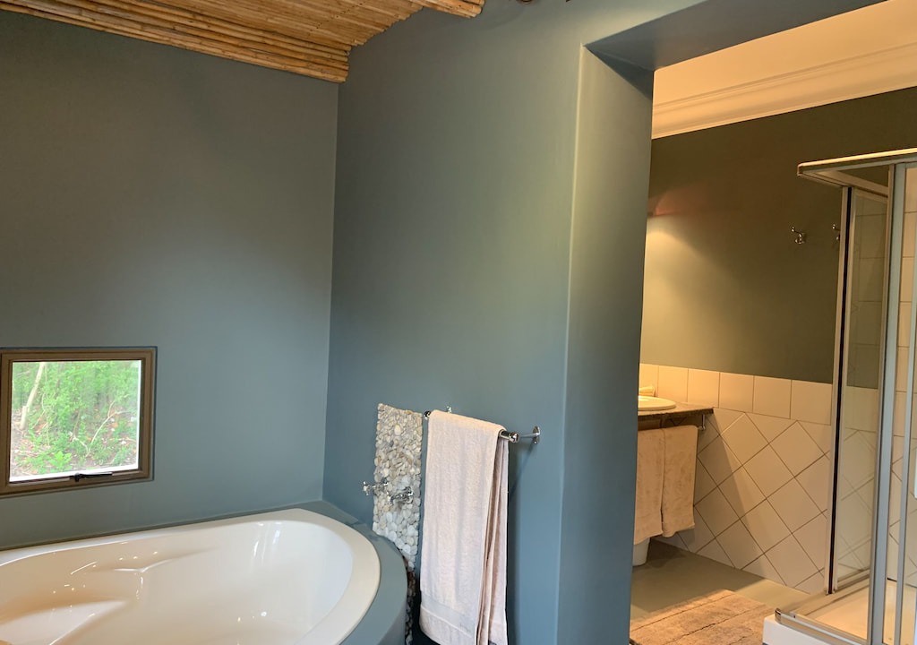 Photo of Bathroom in Scott Estate