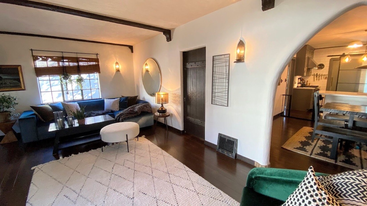 Photo of Livingroom in Oakmore