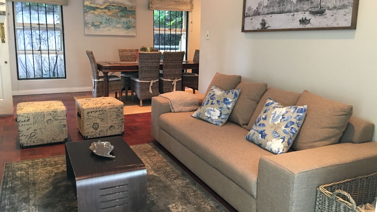 Photo of Livingroom in Greater Johannesburg Metropolitan Area