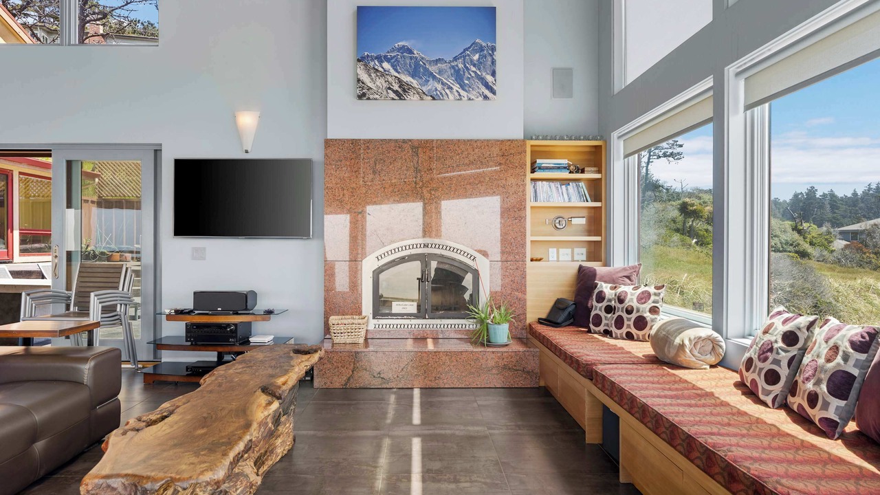 Photo of Livingroom in Gualala