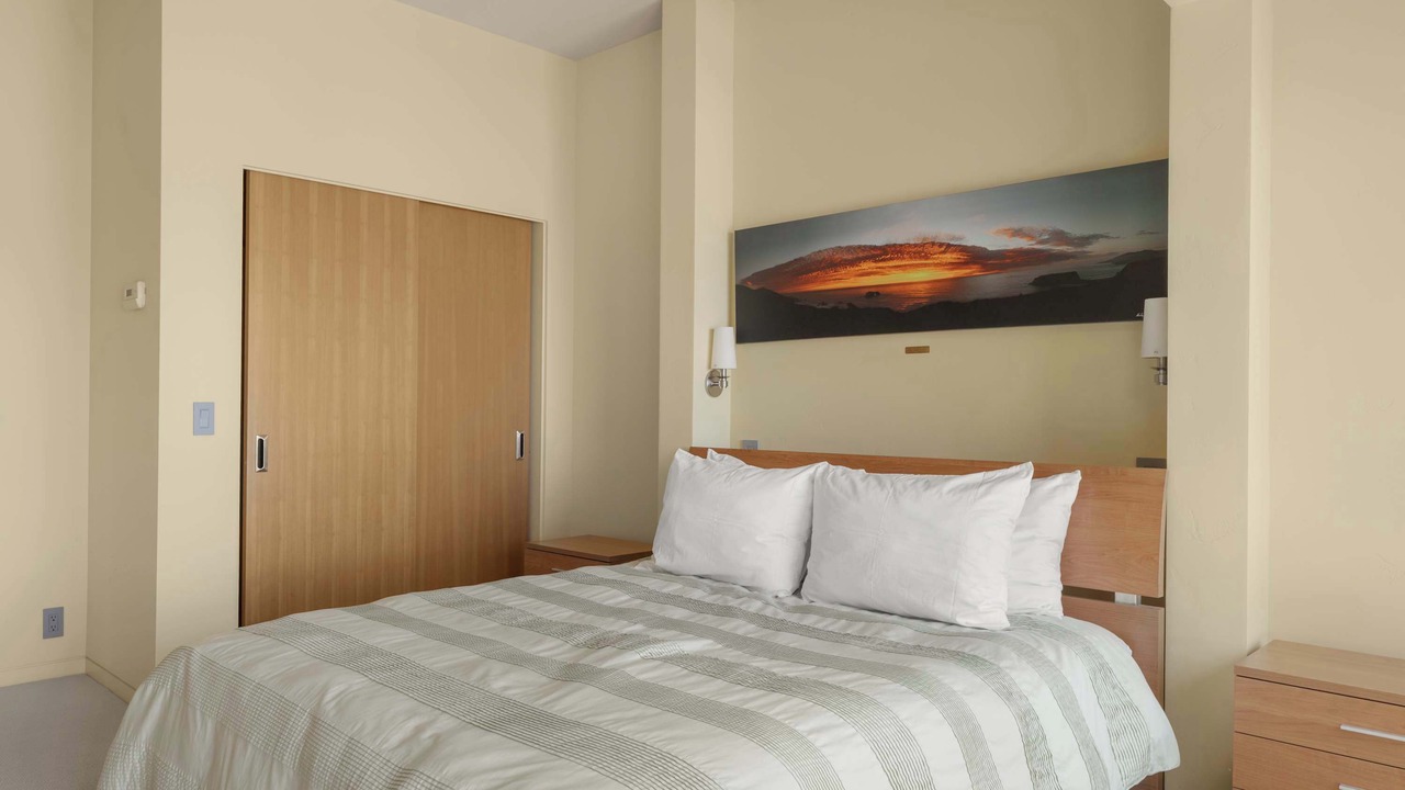 Photo of Bedroom in Gualala