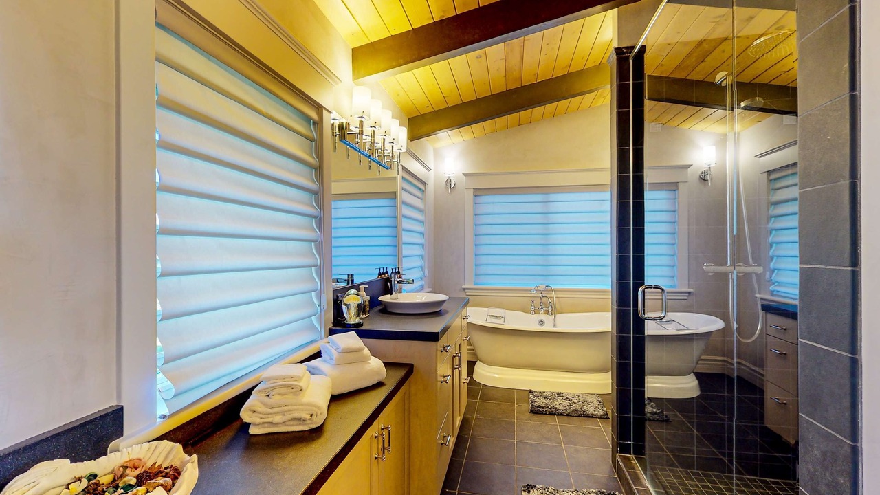Photo of Bathroom in Gualala