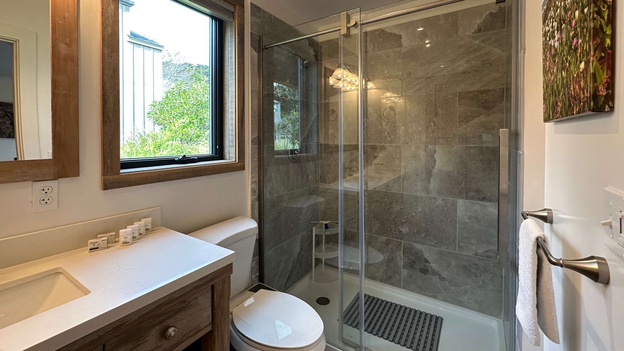 Photo of Bathroom in Sea Ranch