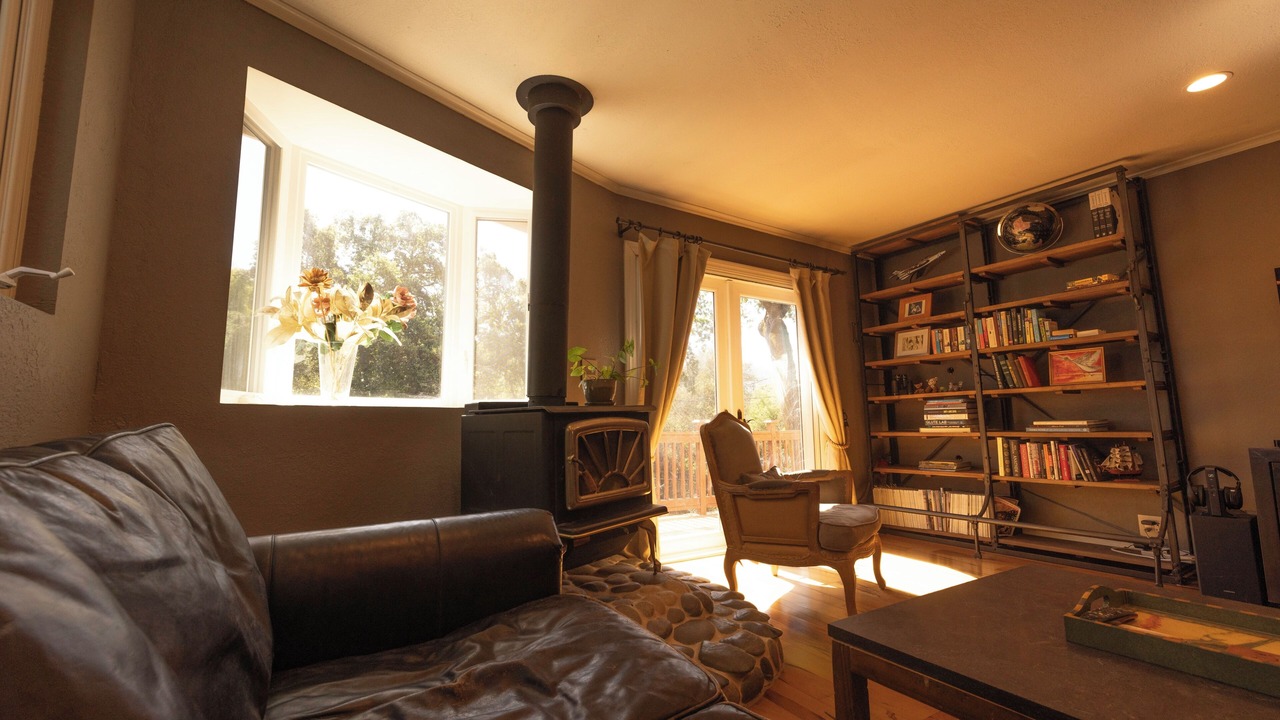 Photo of Livingroom in Lexington Hills
