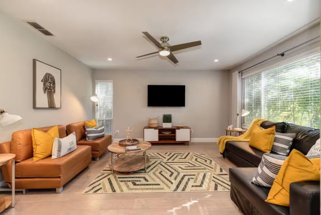 Photo of Livingroom in Sacramento