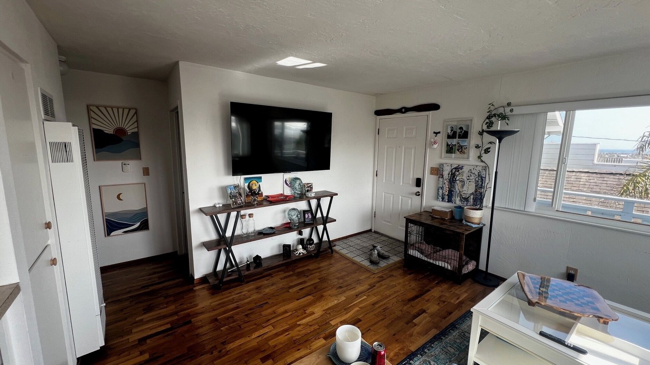 Photo of Livingroom in Seabright