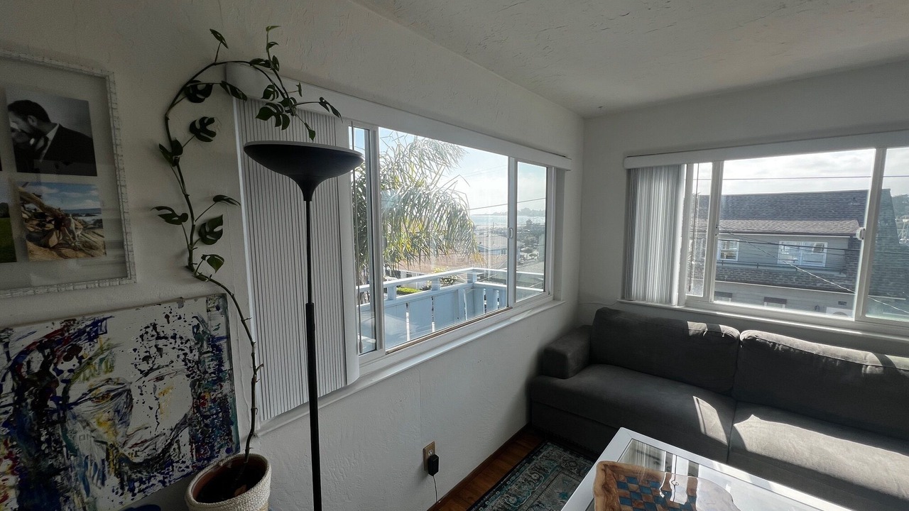 Photo of Livingroom in Seabright