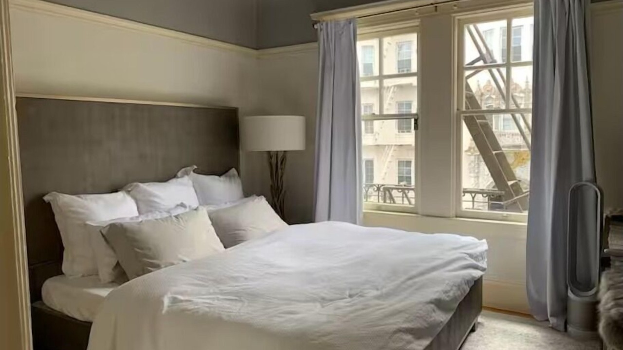 Photo of Bedroom in Pacific Heights