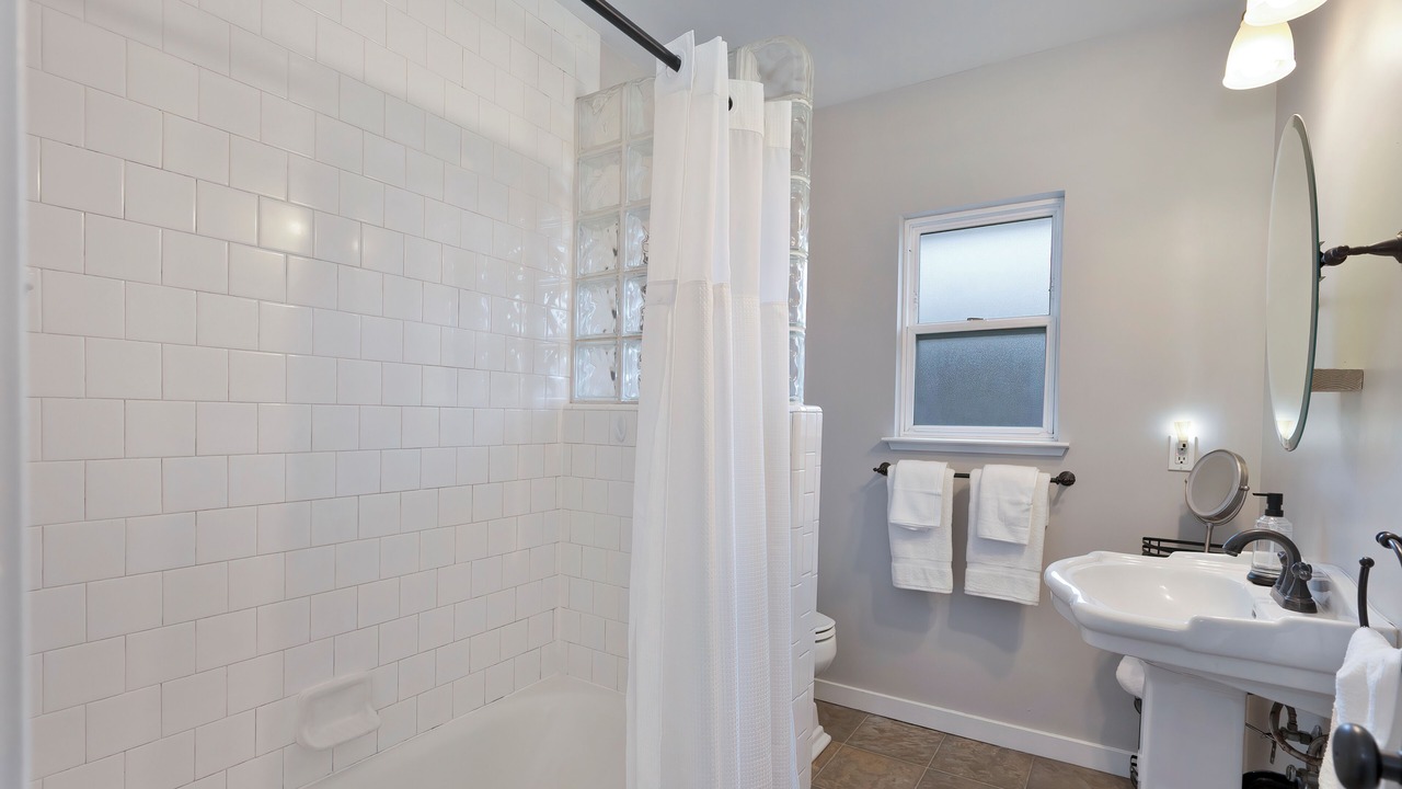 Photo of Bathroom in Central Sacramento