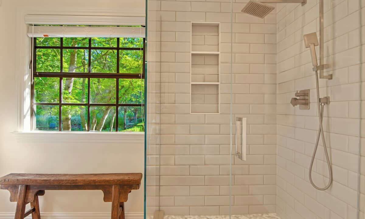 Photo of Bathroom in Eldridge
