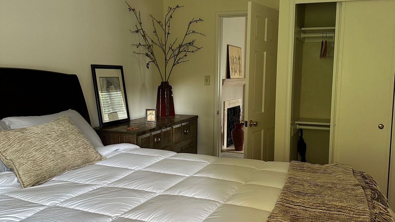 Photo of Bedroom in Oakmore