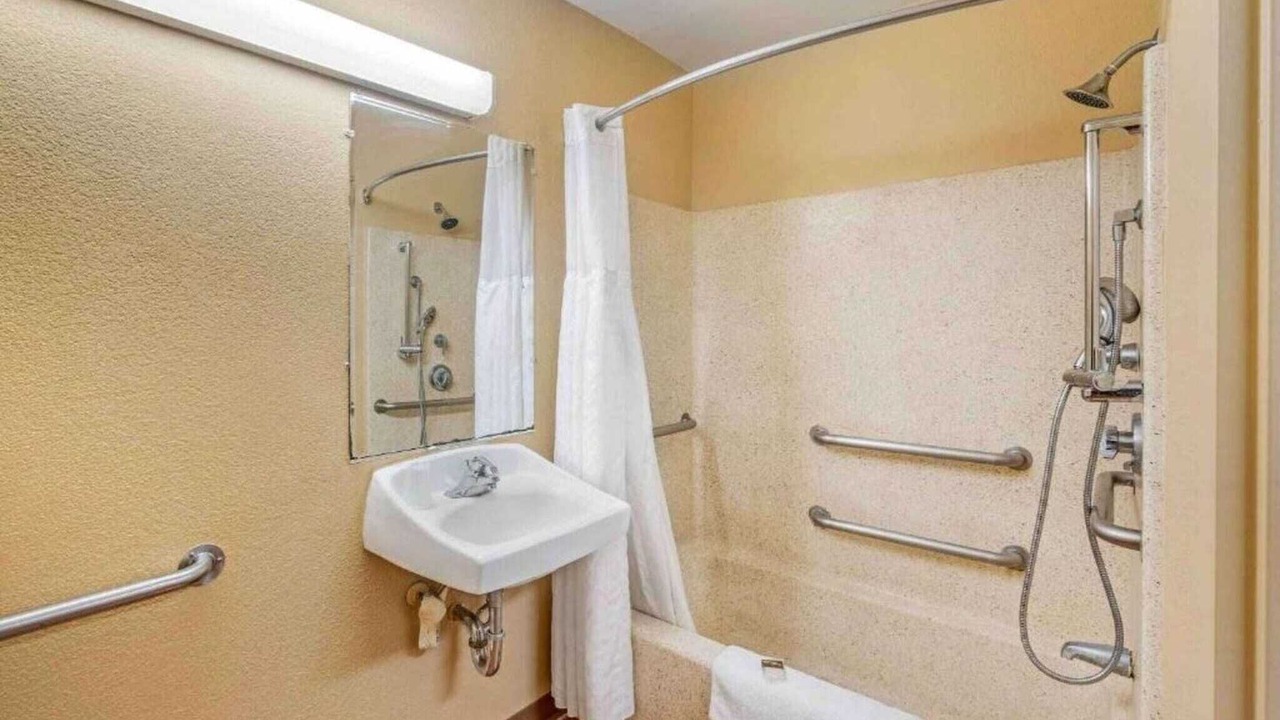 Photo of Bathroom in South Natomas