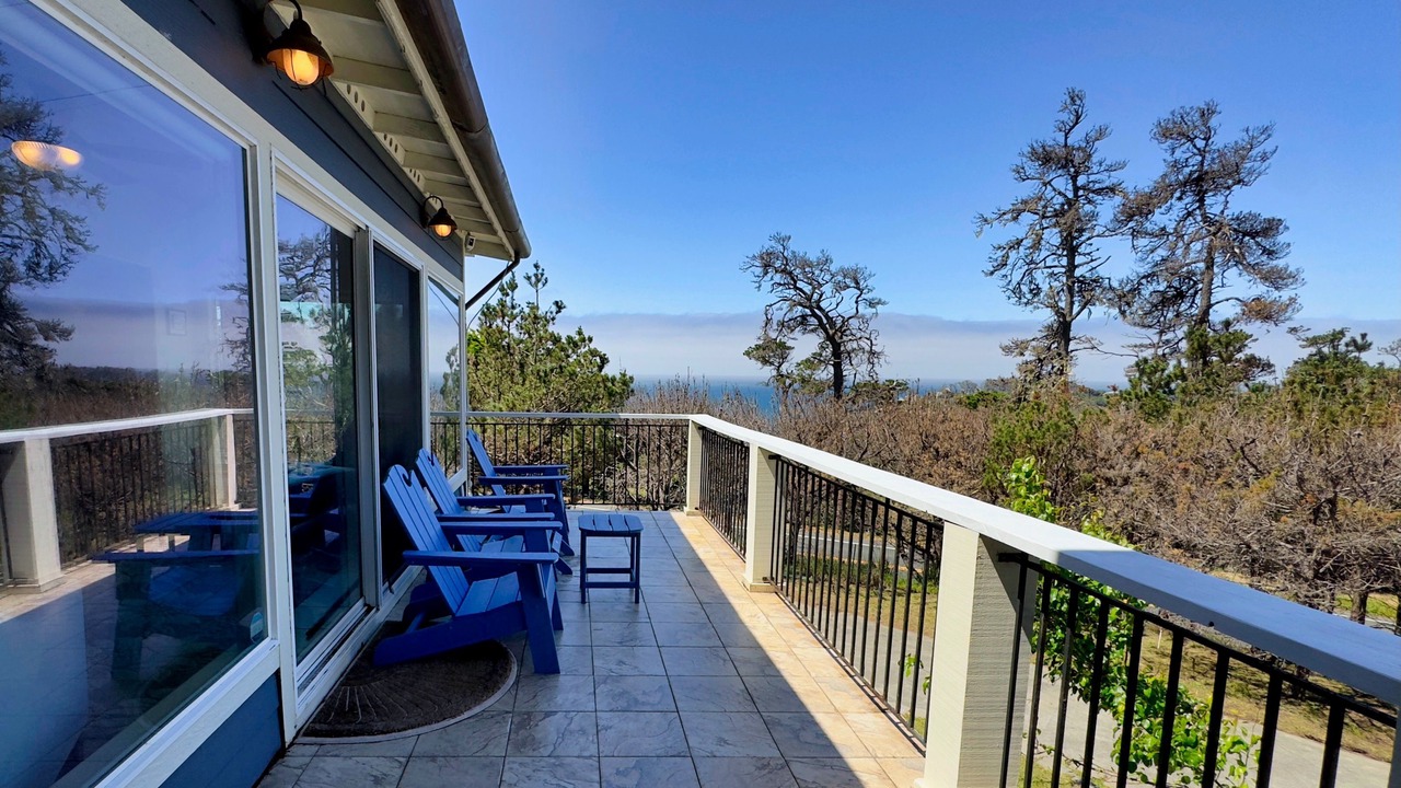 Photo of Patio Balcony in Gualala