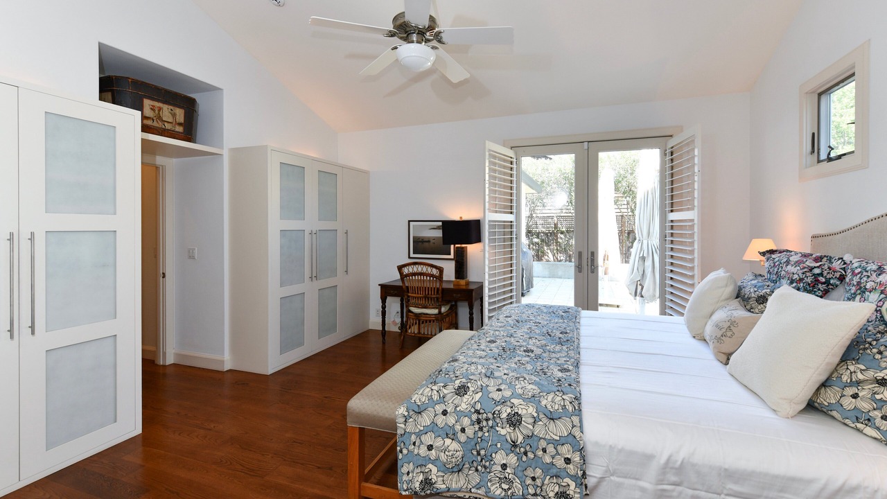 Photo of Bedroom in St. Helena