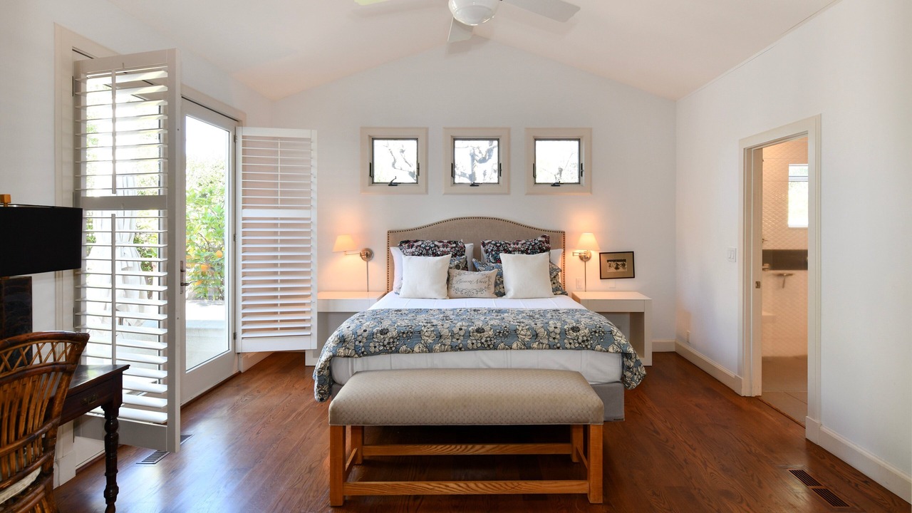 Photo of Bedroom in St. Helena
