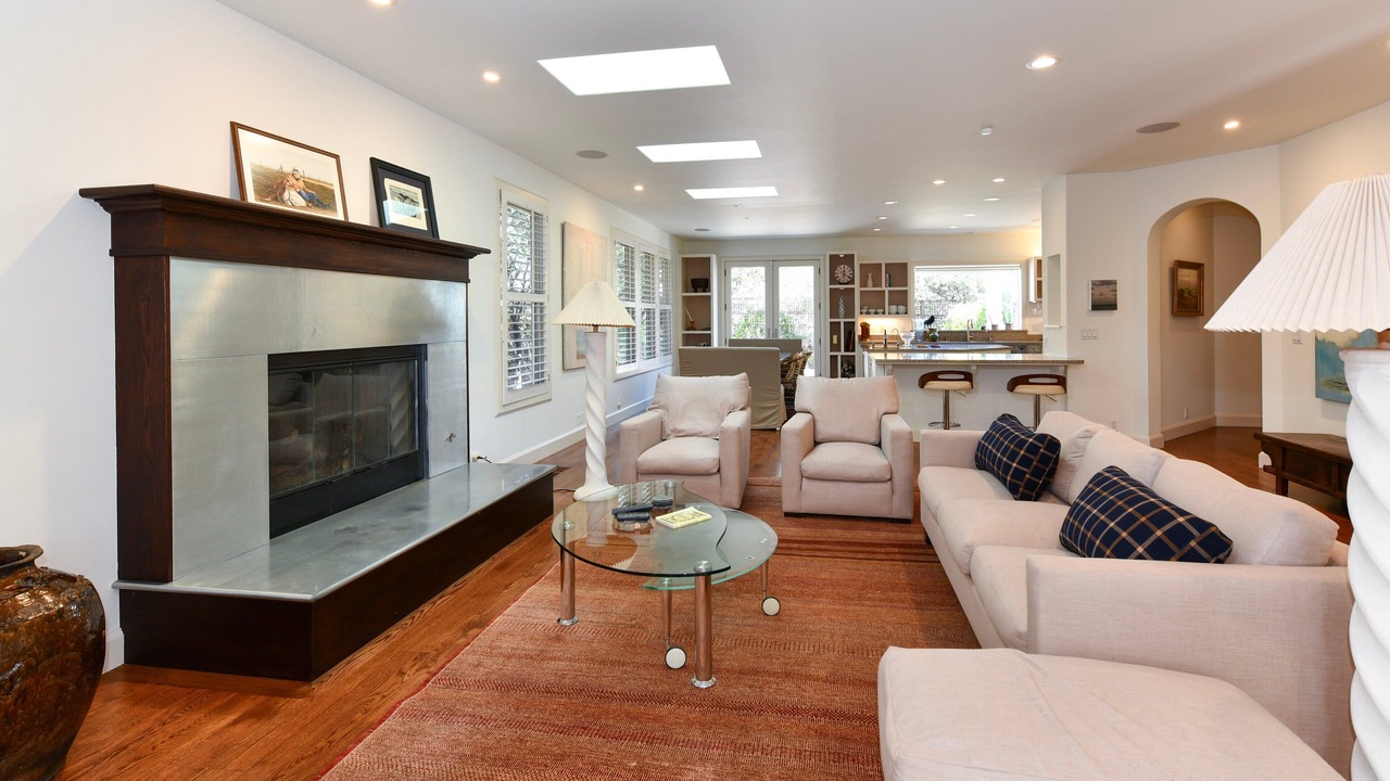 Photo of Livingroom in St. Helena