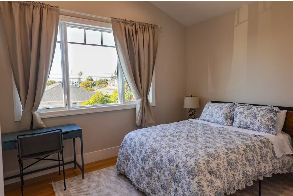 Photo of Bedroom in North Fair Oaks