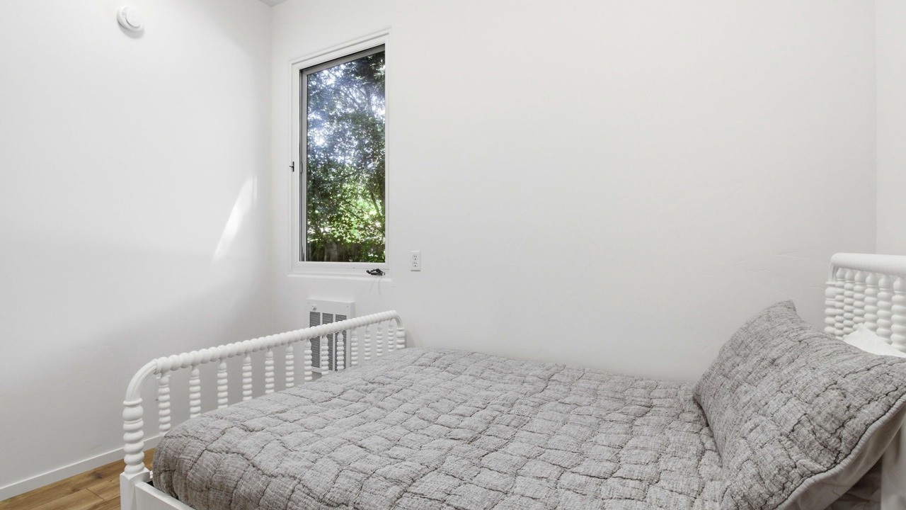 Photo of Bedroom in West Atherton