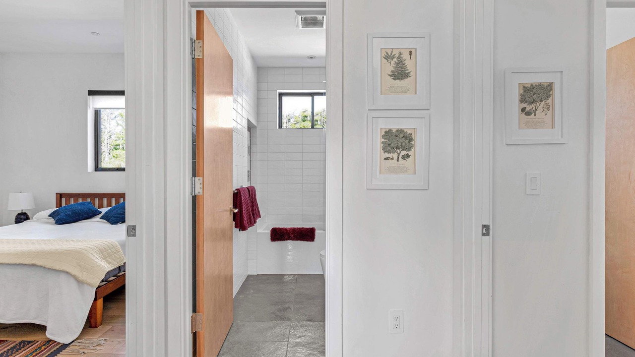 Photo of Bedroom in Riebli-Wallace Neighborhood Group