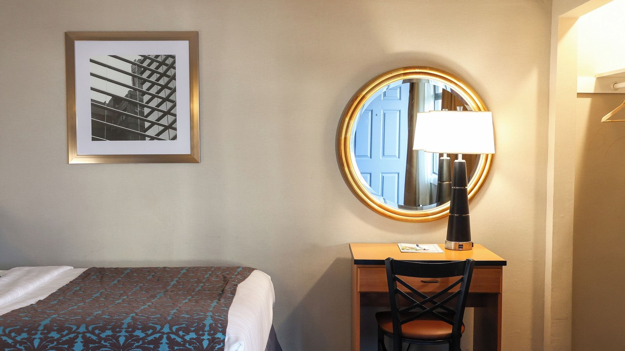 Photo of Bedroom in Downtown San Francisco