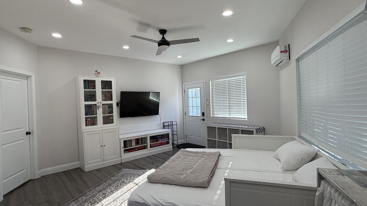 Photo of Bedroom in Newark