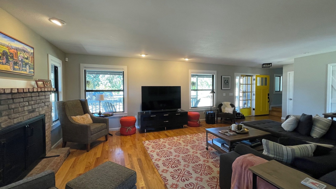 Photo of Livingroom in Santa Rosa