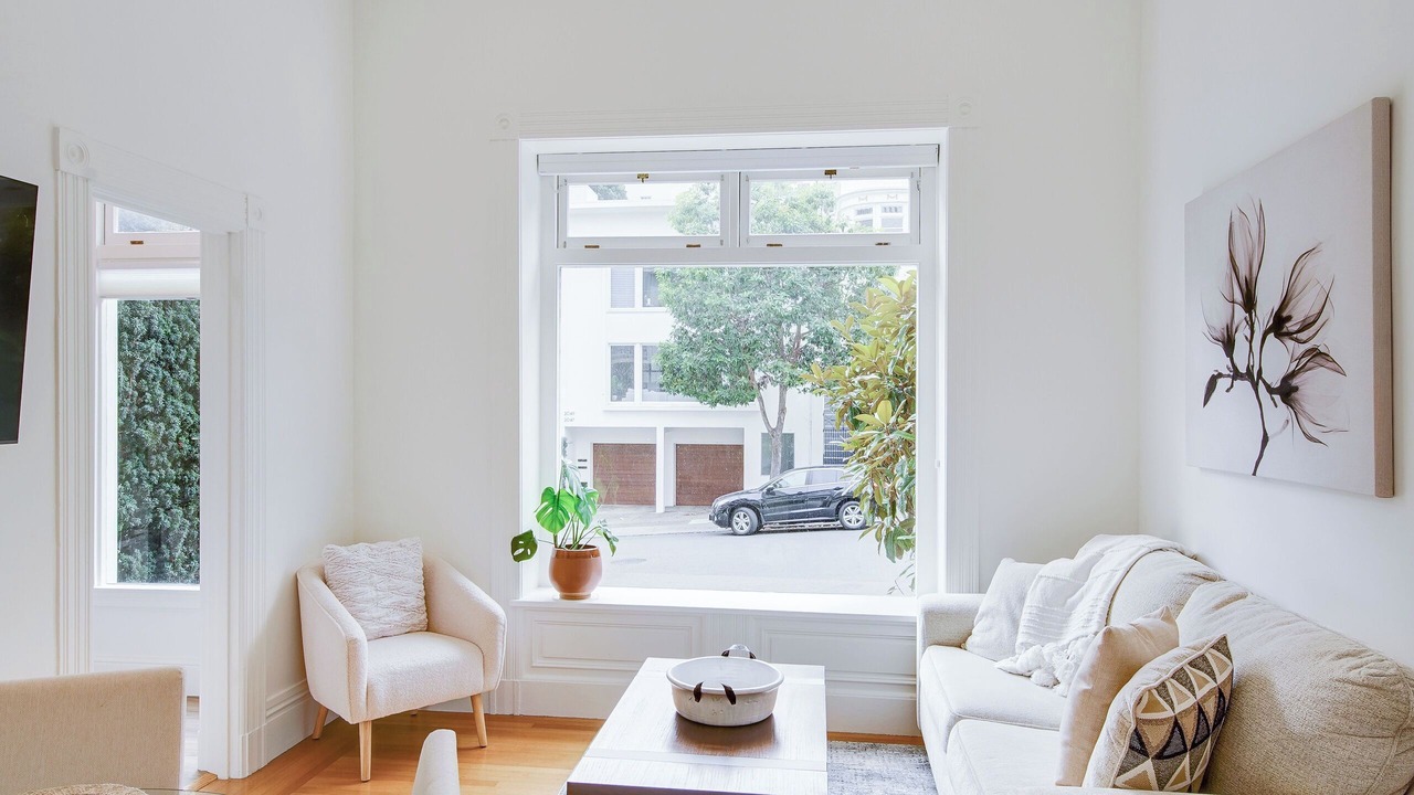 Photo of Livingroom in Pacific Heights