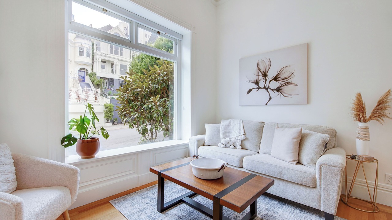 Photo of Livingroom in Pacific Heights