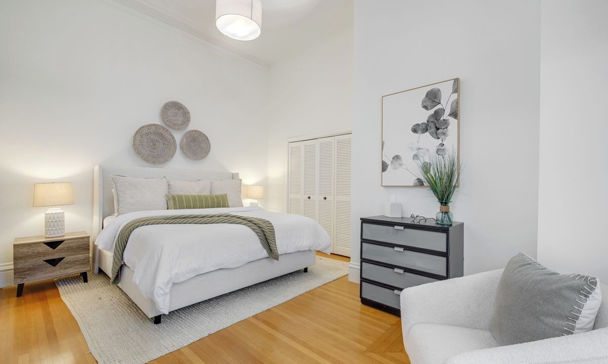 Photo of Bedroom in Pacific Heights