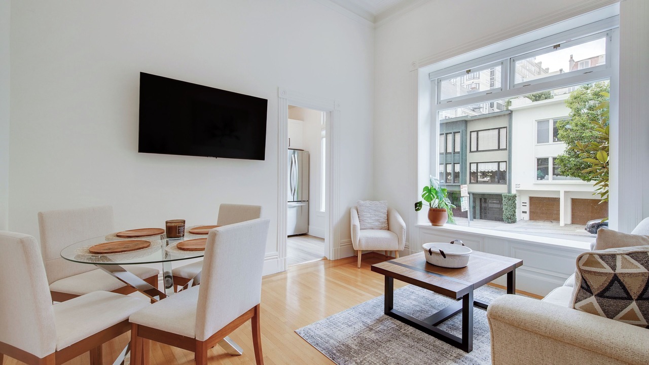 Photo of Others in Pacific Heights