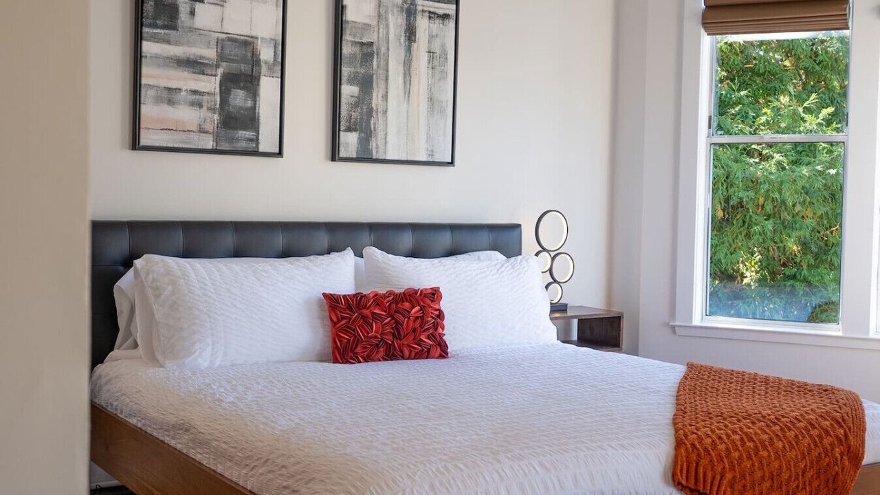 Photo of Bedroom in Lower Haight