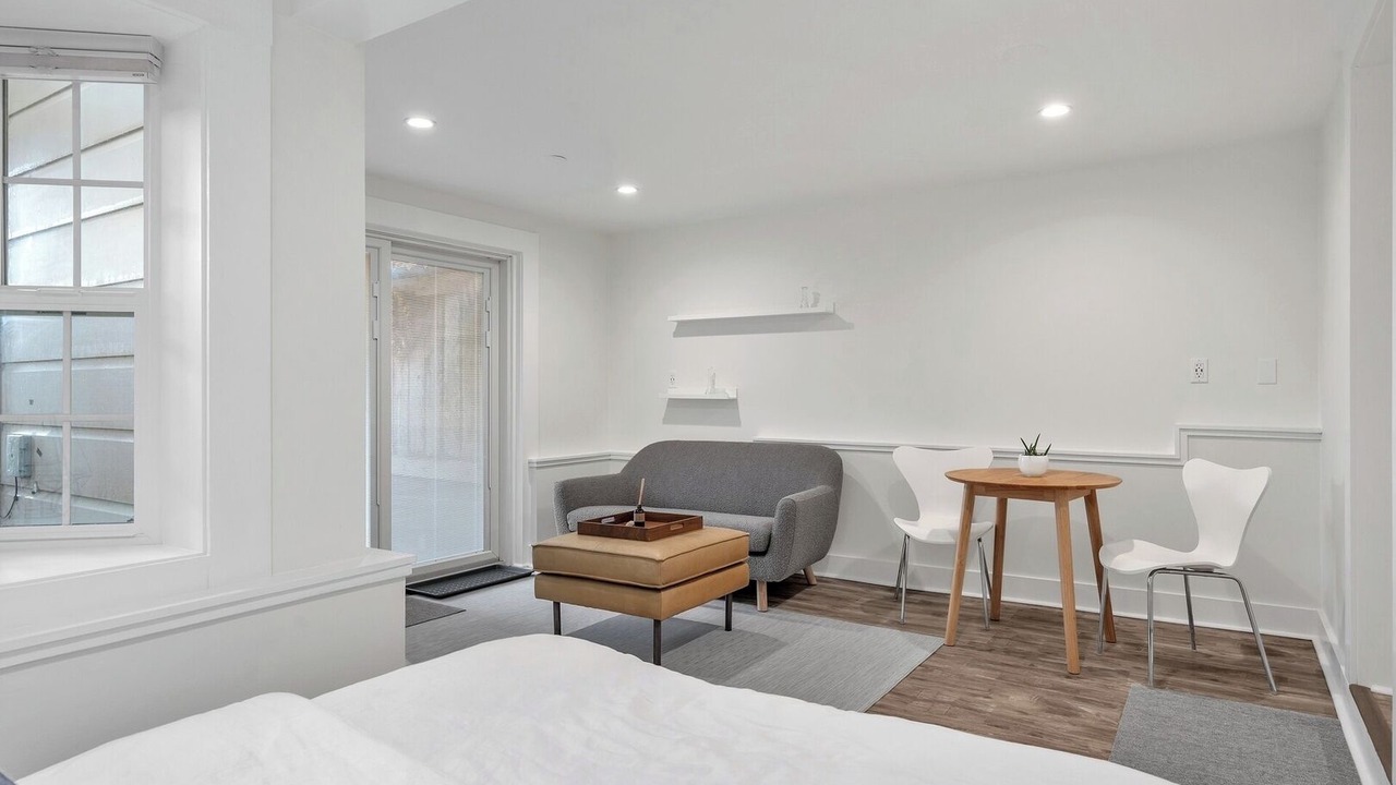 Photo of Bedroom in Outer Sunset
