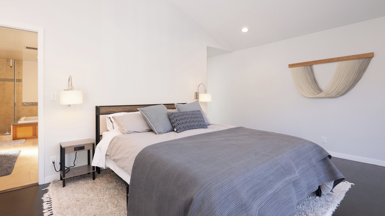 Photo of Bedroom in El Granada