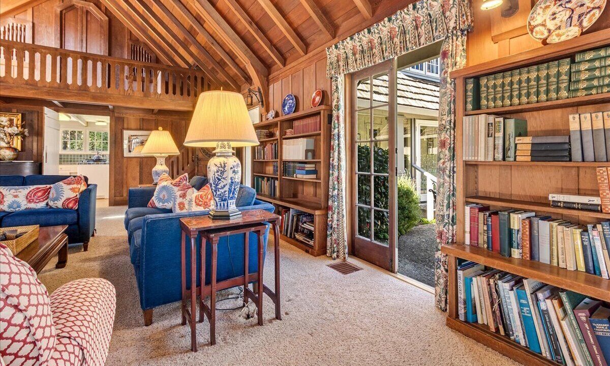 Photo of Bedroom in Carmel Point