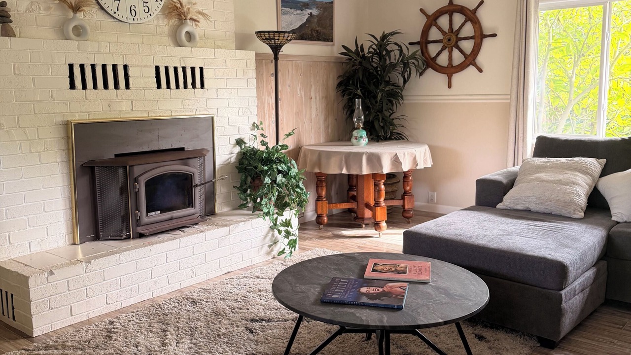 Photo of Livingroom in Bodega Bay