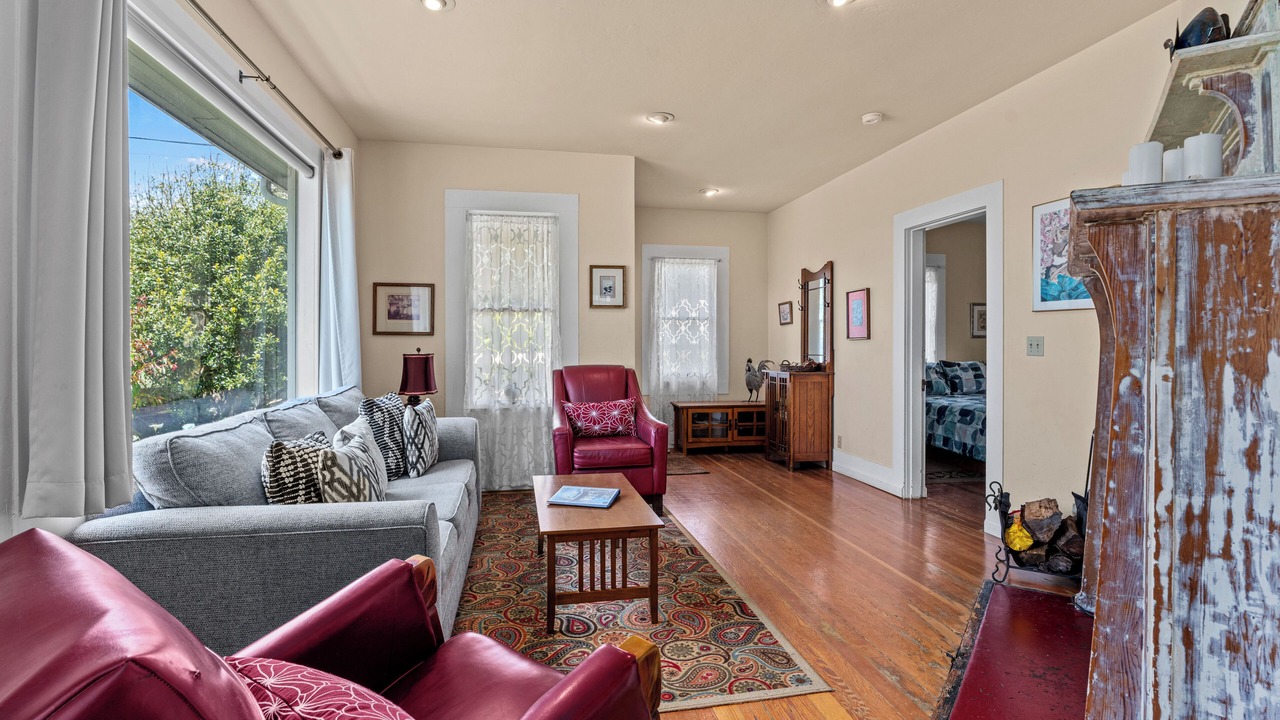 Photo of Livingroom in Albion