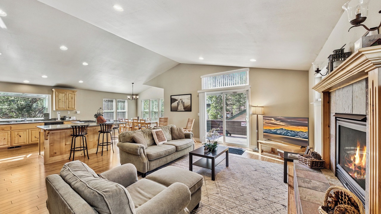 Photo of Livingroom in Tahoe Paradise